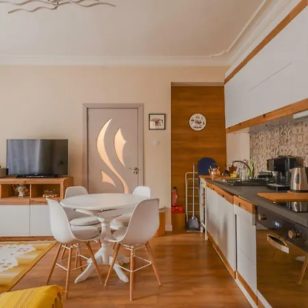 Apartment Welcoming One Bedroom On Vasil Levski Boulevard By Flat Mаnager *