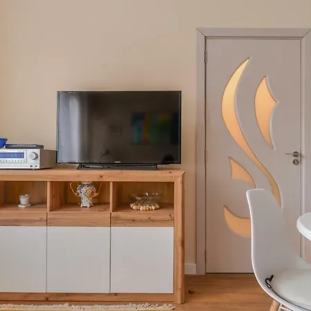 Welcoming One Bedroom On Vasil Levski Boulevard By Flat Mаnager Apartment Sofia