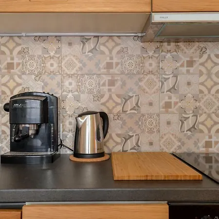 Апартаменти Welcoming One Bedroom On Vasil Levski Boulevard By Flat Mаnager